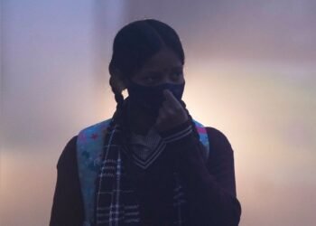 दिल्ली के इस इलाके में सबसे जहरीली है हवा! AQI 300 के पार…