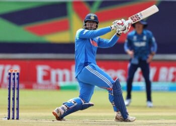 इंग्लैंड के खिलाफ फाइनल में वैभव सूर्यवंशी की ऐतिहासिक पारी, 55 गेंदों में जड़ा शतक