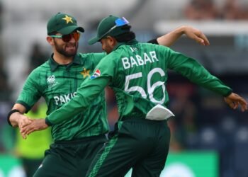 PAK vs Netherlands: लड़खड़ाते हुए जीत की दहलीज पर पहुंचा पाकिस्तान, नीदरलैंड को 3 विकेट से हराया