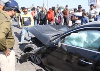 MP के रीवा में भीषण सड़क हादसा… तेज रफ्तार ऑडी ने बाप-बेटे समेत तीन को कुचला, मौत