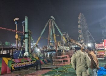 झूले का पहले एक सिरा टूटा, लोग मदद को दौड़े तो दूसरा भी टूट गया… सामने आया वीडियो, सूरजकुंड हादसे की पूरी कहानी