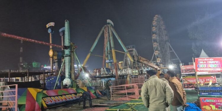 झूले का पहले एक सिरा टूटा, लोग मदद को दौड़े तो दूसरा भी टूट गया… सामने आया वीडियो, सूरजकुंड हादसे की पूरी कहानी