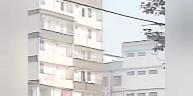 पटना: कोचिंग सेंटर की छत से गिरकर 12वीं की छात्रा की मौत, परिजन बोले- हत्या की गई, CCTV आया सामने