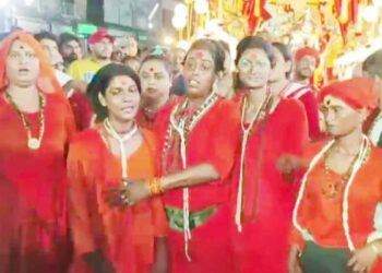 ‘किन्नर जिहाद’ पर बवाल: 250 ट्रांसजेंडर करेंगे ‘घर वापसी’, नियुक्त होंगे समुदाय के पहले ‘शंकराचार्य’