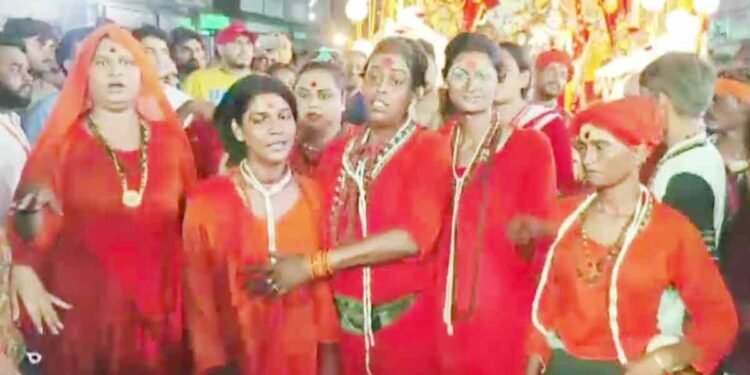 ‘किन्नर जिहाद’ पर बवाल: 250 ट्रांसजेंडर करेंगे ‘घर वापसी’, नियुक्त होंगे समुदाय के पहले ‘शंकराचार्य’