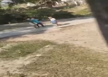 बिहार में रिटायर्ड फौजी का तांडव, पड़ोसी और बेटे पर दागी धांय-धांय गोलियां