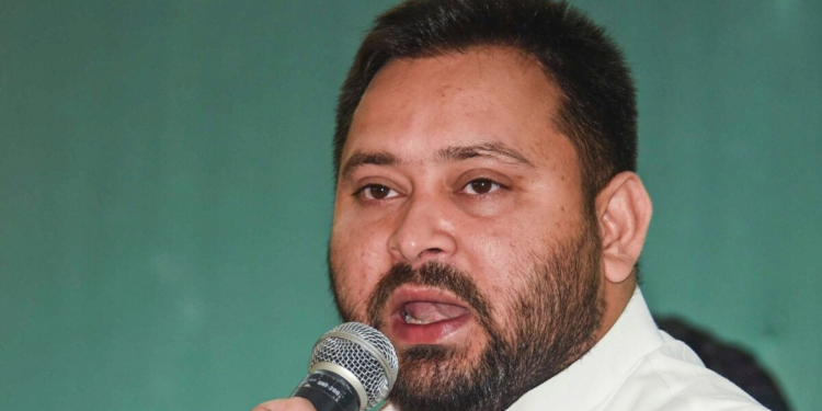 क्या महागठबंधन छोड़ेंगे आईपी गुप्ता, तेजस्वी को देंगे झटका? हैदराबाद में असदुद्दीन ओवैसी से मिले