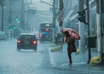 दिल्ली में होगी बूंदाबांदी… मौसम विभाग ने जारी किया देश के 10 हिस्सों में बारिश का अलर्ट