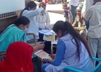 हरियाणा के गांव में 15 दिन में 12 मौतें, हेल्थ टीम ने डाला डेरा, 400 लोगों की कराई गई स्क्रीनिंग