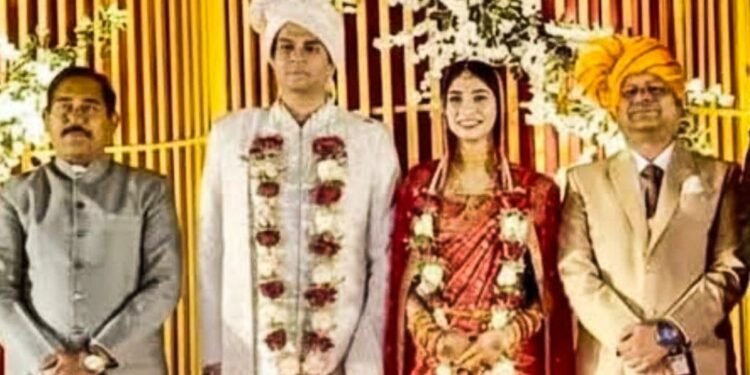 एमपी के चर्चित IAS अवि प्रसाद ने की तीसरी शादी,  दो पत्नियां हैं कलेक्टर और तीसरी डिप्टी सेक्रेटरी