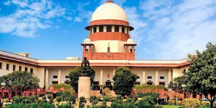 इनकम टैक्स कानून में बड़ा बदलाव, केंद्र ने सुप्रीम कोर्ट में दी जानकारी, 6 अप्रैल तक टली सुनवाई