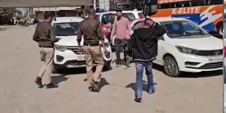पोर्न की लत में पति ने किया विश्वासघात, कर दिया पत्नी का प्राइवेट वीडियो वायरल