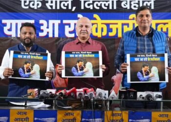 रेखा गुप्ता सरकार पर AAP का तीखा हमला, सिसोदिया बोले- एक साल में दिल्ली बदहाल हुई