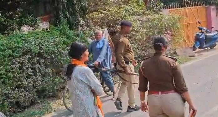 बिहार: ससुर ने बहू पर लगाया हाइड्रोसील दबाकर हत्या का आरोप, परिजनों में पसरा मातम