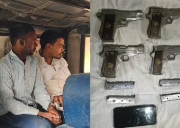 4 पिस्टल, 8 मैगजीन और… बेगूसराय में हथियारों की खेप के साथ मुंगेर के दो तस्कर गिरफ्तार