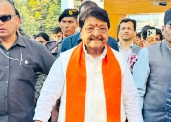 ‘कई बार हो जाता है यार…’, इतने बड़े हंगामे पर कैलाश विजयवर्गीय ‘कूल’, सिंघार का तंज- अब पहलवानी छोड़ें मंत्री जी