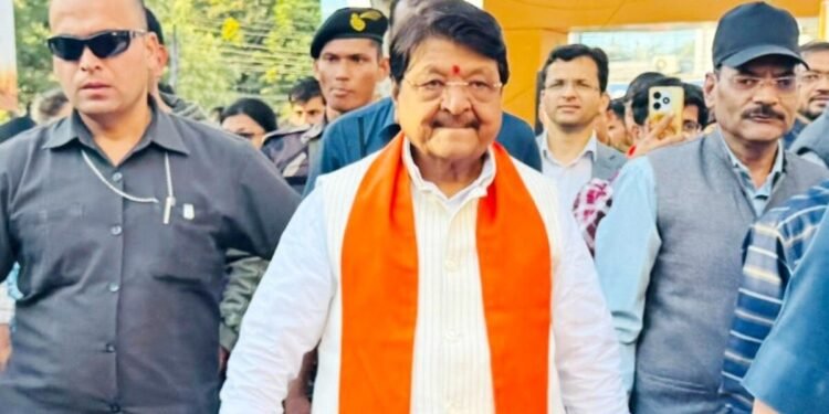 ‘कई बार हो जाता है यार…’, इतने बड़े हंगामे पर कैलाश विजयवर्गीय ‘कूल’, सिंघार का तंज- अब पहलवानी छोड़ें मंत्री जी