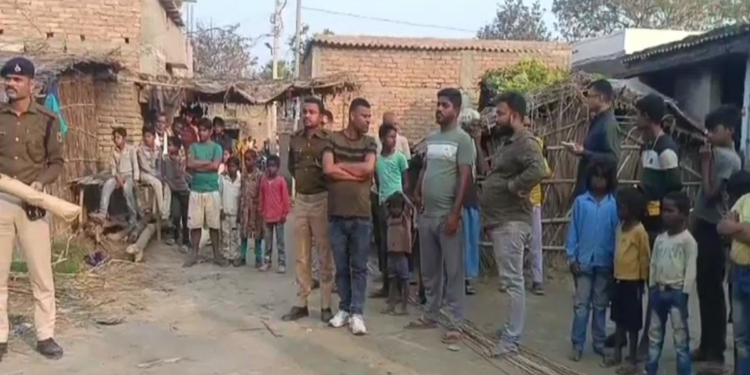 बिहार: गोपालगंज में 100 रुपये के लिए कलियुगी बेटे की करतूत, मां की गला काटकर कर दी हत्या