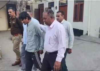 फैक्ट्री विवाद बना जानलेवा, मजदूर ने साथियों संग मिलकर की कारोबारी की हत्या