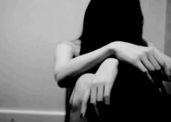 10वीं बोर्ड परीक्षा के दौरान वॉशरूम में छात्रा ने दिया बच्चे को जन्म, घरवालों को प्रेग्नेंसी की खबर तक नहीं