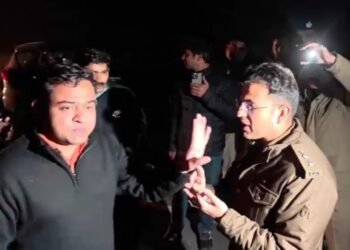 ‘एक कप चाय तो पूछ लेते’, पुलिस Vs पुलिस के बाद शिमला से लौटते वक्त क्या बोले अधिकारी