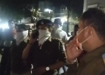 कबाड़ी से खरीदा सिलेंडर, काटा तो अमोनिया गैस का होने लगा रिसाव, पूरे इलाके में मच गई अफरा-तफरी