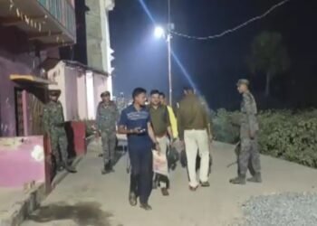 बिहार: मुंह पर सिगरेट का धुआं फूंकने पर बवाल, 2 समुदायों के बीच पत्थरबाजी