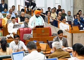 हरियाणा को 2047 तक ट्रिलियन डॉलर इकोनॉमी बनाने का लक्ष्य! CM सैनी ने पेश किया बजट