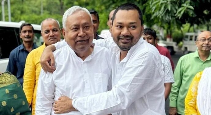 JDU को टूटने से बचाएंगे निशांत कुमार: नीतीश कुमार के राज्यसभा जाने की तैयारी, क्या बेटे की ताजपोशी से थमेगी बगावत?