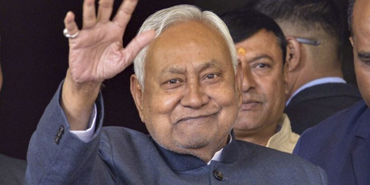 संन्यास, दबाव या रणनीति… नीतीश कुमार के राज्यसभा जाने के फैसले से उठ रहे हैं 5 सवाल