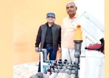 1000 स्क्वायर फीट से शुरू की फूलों की खेती, बदल गई किस्मत, आज 30 हजार पौधों से हो रही लाखों की कमाई