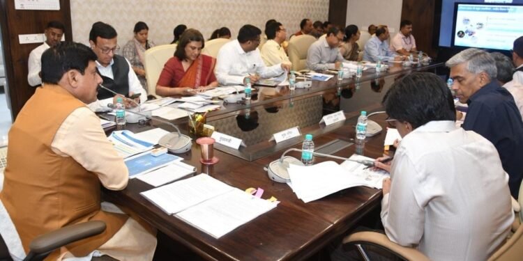 ‘परफार्मेंस देने वाले ही मैदान में रहेंगे’, CM मोहन यादव ने जिला कलेक्टरों को दी सख्त हिदायत