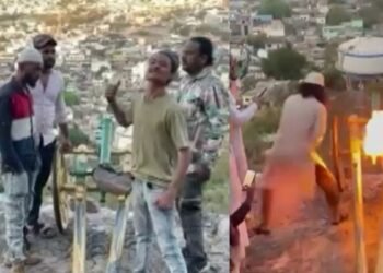 ‘किले से रिहायशी इलाके की ओर दागी तोप…’, ईरान के समर्थन में लगाए भड़काऊ नारे, रायसेन के वीडियो पर बड़ा बवाल