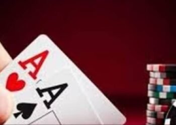 महिला IAS अधिकारी के फार्महाउस में जुए की महफिल! तीन पुलिसकर्मियों पर एक्शन 