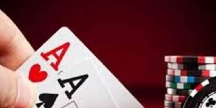 महिला IAS अधिकारी के फार्महाउस में जुए की महफिल! तीन पुलिसकर्मियों पर एक्शन 