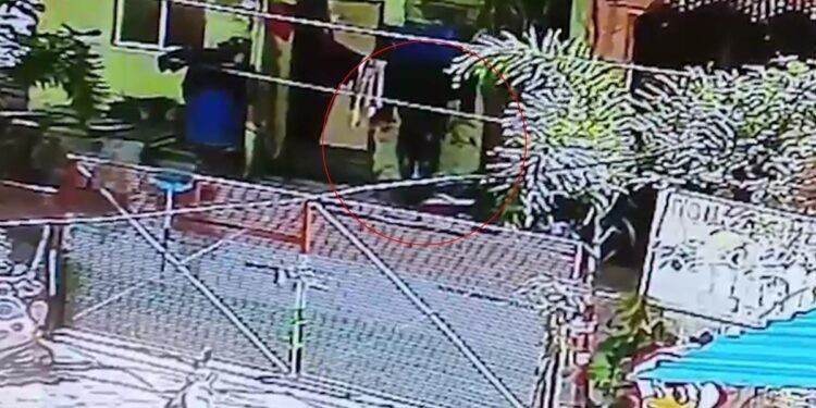 शादीशुदा महिला के सूखते अंडरगारमेंट चुरा ले गया… उज्जैन में सनकी आशिक की अजीबोगरीब कहानी