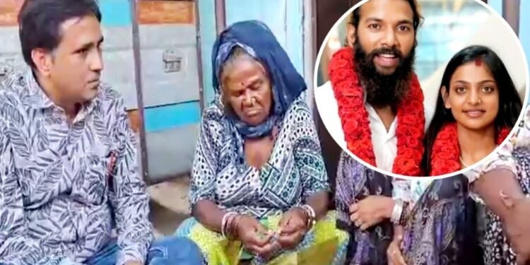 ‘वो पंक्चर जोड़ने वाला PFI का एजेंट है…’, मोनालिसा के घर पहुंचे सनोज मिश्रा, बोले- CM मोहन यादव को बताऊंगा पूरा मामला