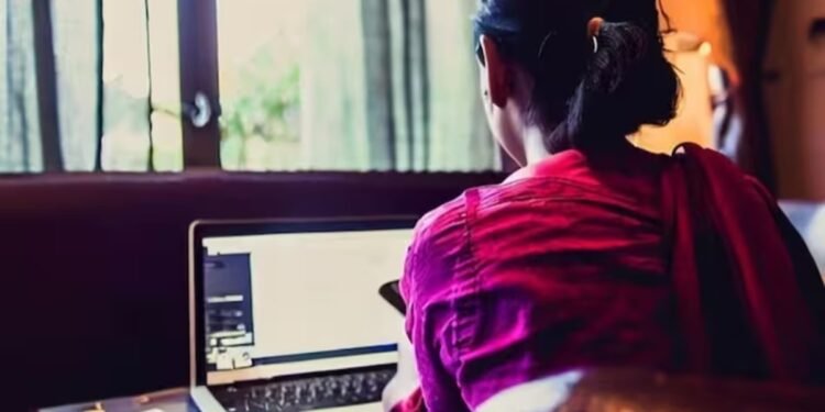 ‘बाजार से 250% महंगी कीमतों पर खरीदे गए कंप्यूटर…’, कांग्रेस ने MP शिक्षा विभाग के टेंडरों में लगाया भ्रष्टाचार का आरोप