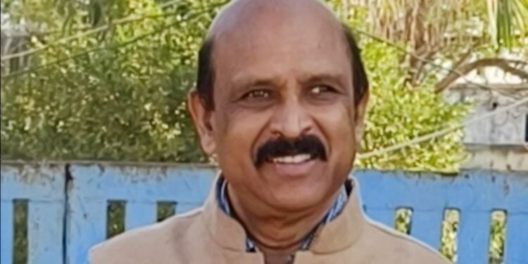 असिस्टेंट प्रोफेसर की गंदी करतूत… बस में महिला यात्री से करने लगा अश्लील हरकत, पीड़िता ने मोबाइल में कैद किया सबूत