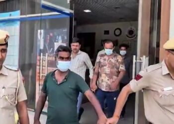 दिल्ली: बुजुर्ग से 22 लाख की ठगी करने वाले 11 ठग गिरफ्तार, कंबोडिया से जुड़े हैं तार