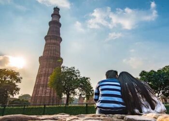 फिर बदलेगा दिल्ली-NCR का मौसम, अगले 24 घंटे में आंधी-बारिश का अलर्ट