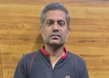 1100 से ज्यादा फर्जी बम कॉल का आरोपी गिरफ्तार, दिल्ली हाईकोर्ट से लेकर स्कूल-अस्पताल तक को दी थी धमकी