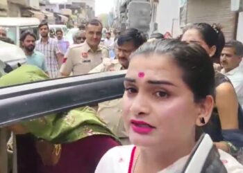 किन्नरों में वर्चस्व की जंग… बधाई मांगने पर आपस में भिड़े दो गुट, कर दी तोड़फोड़, झड़प में तीन घायल