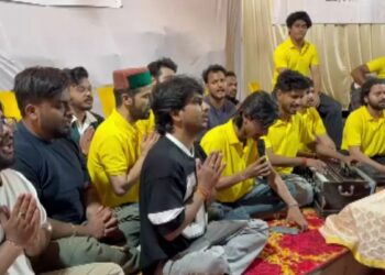 गुरुग्राम में गिटार-ड्रम की धुन पर गूंज रही हनुमान चालीसा, 3 साल पहले युवाओं ने की थी शुरुआत
