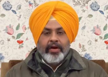 टायर पंचर के बाद रुकी Defender, तेज रफ्तार ट्रक ने मारी टक्कर… कांग्रेस नेता समेत दो की मौत