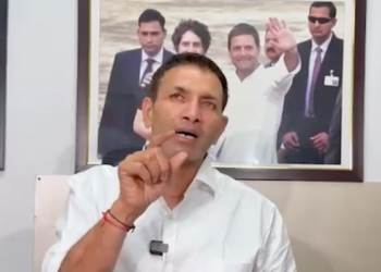 ‘आप सिर्फ अपनों से मिलते हैं…’, कांग्रेस कार्यकर्ताओं ने मंच पर खड़े प्रदेश अध्यक्ष को दिखाया ‘आईना’, मीटिंग में बवाल