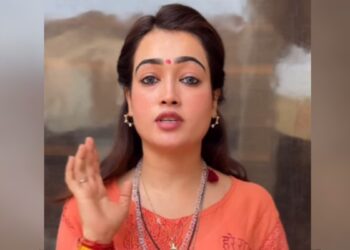 ब्रेनवॉश और ‘लव जिहाद’ का दावा! हर्षा रिछारिया ने मोहम्मद अशहर के Emails किए शेयर, बोलीं- ऐसे फंसती हैं हिंदू बेटियां