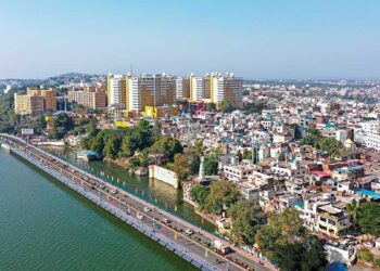 भोपाल की लाइफलाइन ‘बड़ी झील’ के पास बुलडोजर एक्शन, तोड़े जाएंगे 347 अवैध निर्माण