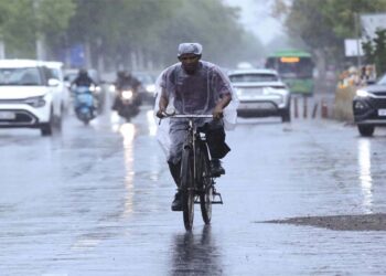 बारिश, तेज हवाएं… अप्रैल की सर्दी ने उड़ा दिए होश, जानें- बुधवार कैसा रहेगा मौसम