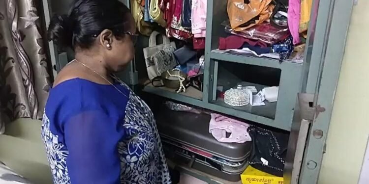 पटना में 35 लाख की रहस्यमयी चोरी, पूरा सामान छोड़ चोरों ने सिर्फ सोने-हीरे के जेवर किया पार